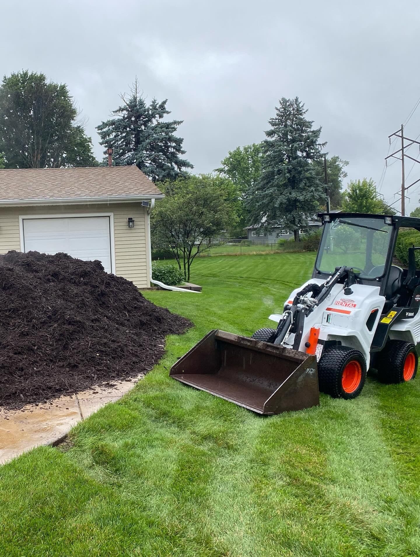 Gallery photos for Revamp Your Outdoor Spaces with Our Lawn Care and Mulch Installation: Image #2